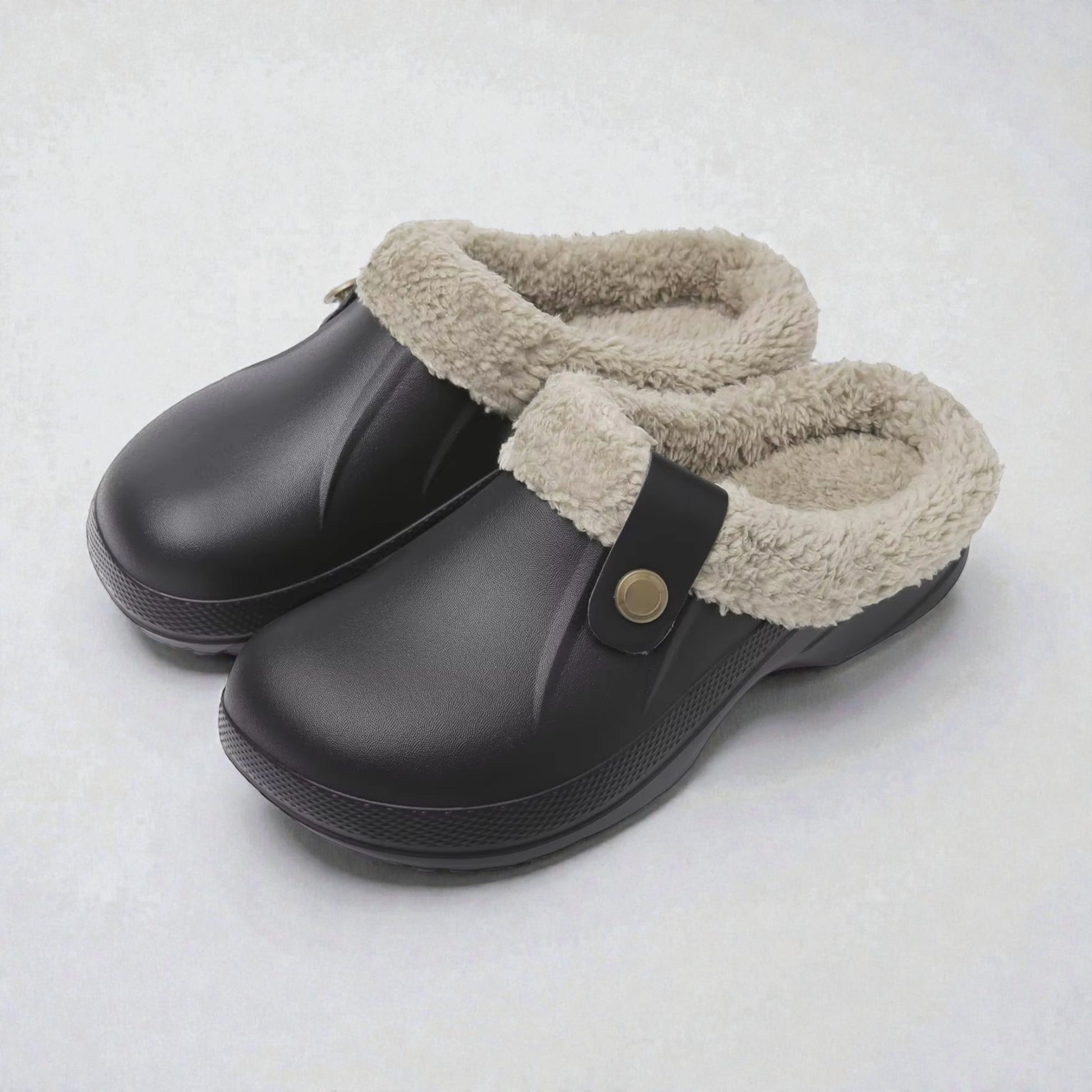 Casual Plush Lined Clogs - Black